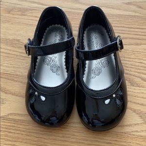 Girl StrideRite Valerie Black Patent Shoes Size 8W